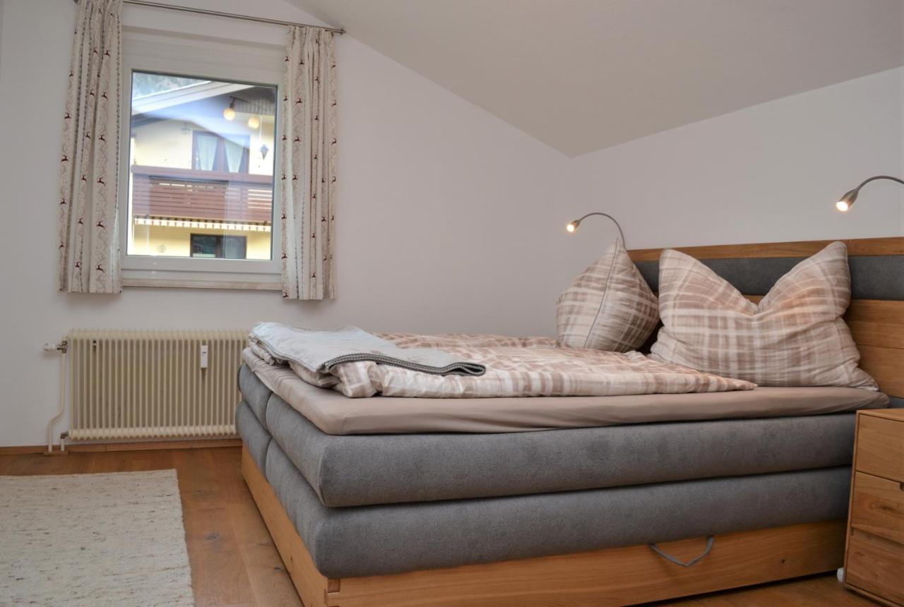 Ferienwohnung Mit Seeblick, Unterach Am Attersse ウンターアッハ・アム・アターゼー エクステリア 写真