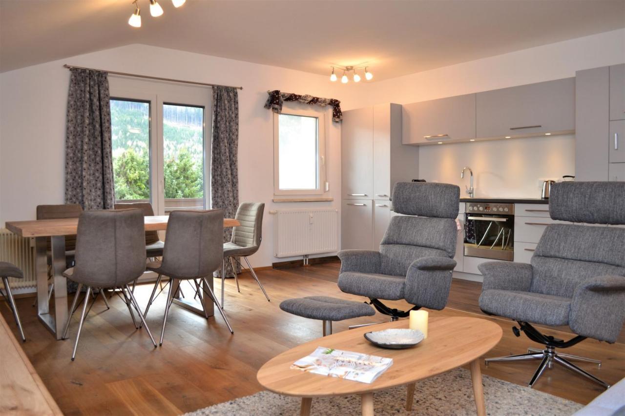 Ferienwohnung Mit Seeblick, Unterach Am Attersse ウンターアッハ・アム・アターゼー エクステリア 写真