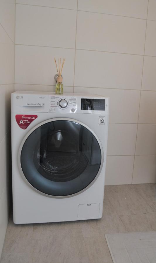 Ferienwohnung Mit Seeblick, Unterach Am Attersse ウンターアッハ・アム・アターゼー エクステリア 写真