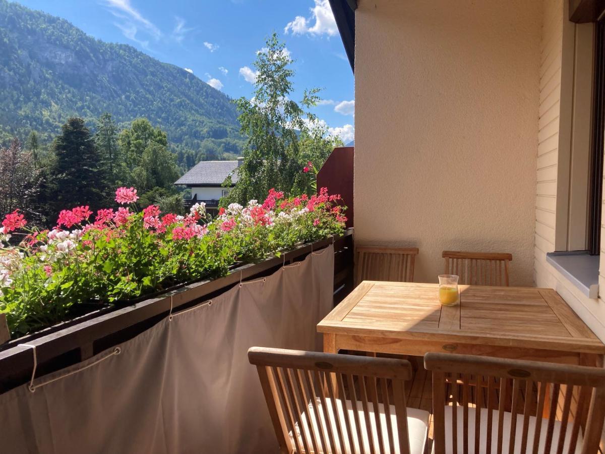 Ferienwohnung Mit Seeblick, Unterach Am Attersse ウンターアッハ・アム・アターゼー エクステリア 写真